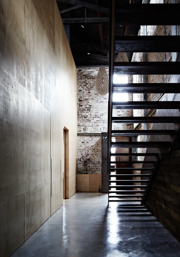 Escaleras en casa industrial | Casa Haus