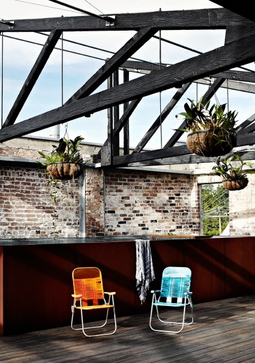 Patio en antigua fábrica | Casa Haus