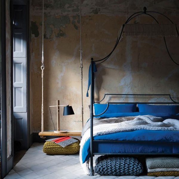 Columpio como mesilla de noche o buró / Casa Haus