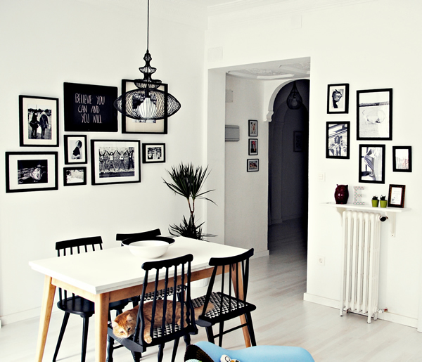Comedor blanco y negro / Black and white dining room / Casa Haus