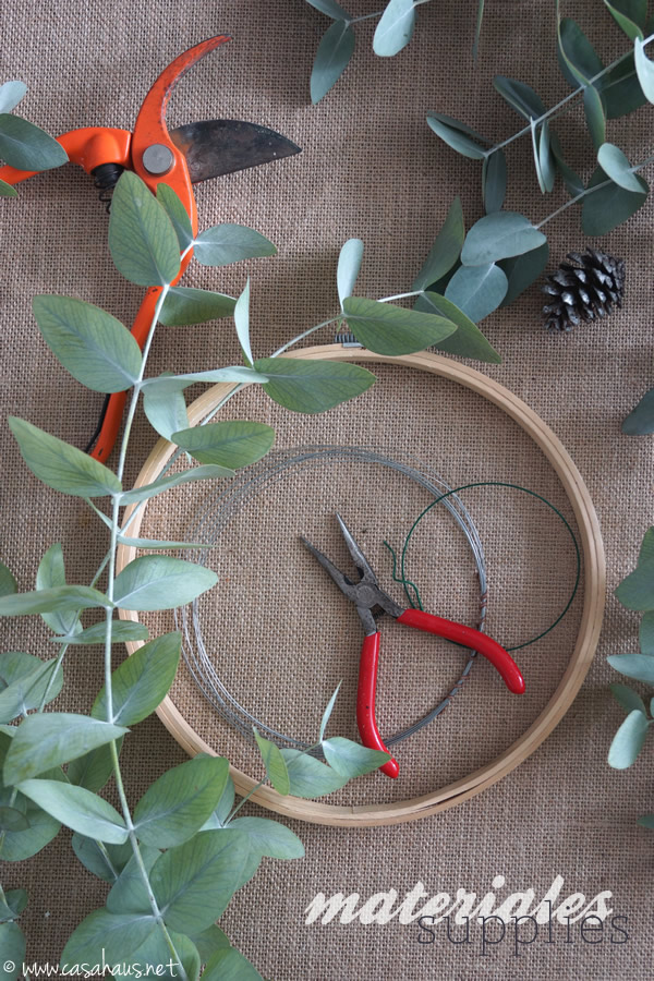 DIY eucalyptus wreath // Cómo hacer una corona de eucalipto // Casa Haus