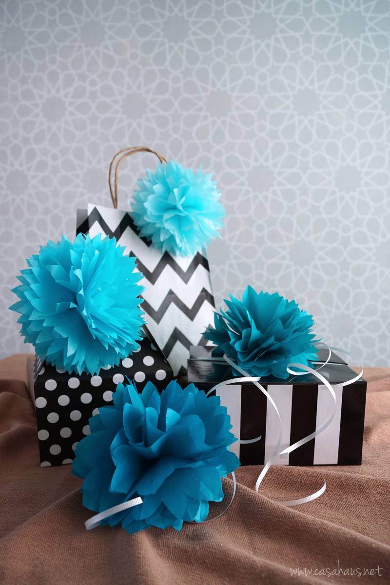 DIY tissue paper topper flower // Flores de papel // casahaus.net