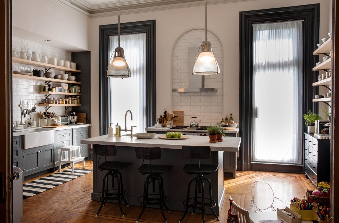 Set Design: The Intern by Nancy Meyers / Diseño de set: Pasante de moda // Casa Haus