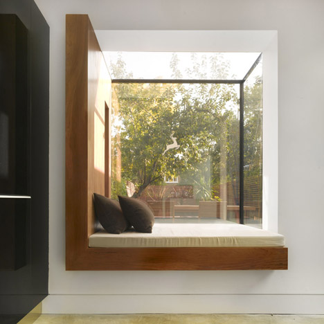 10 gorgeous contemporary window nooks / 10 hermosos rincones contemporáneos bajo la ventana // casahaus.net
