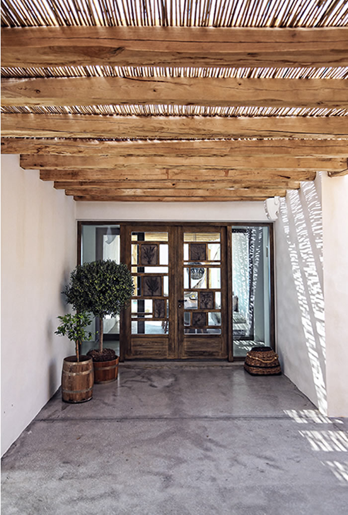 Amazing Summer home in Greece / Increíble casa de descanso en Grecia // casahaus.net