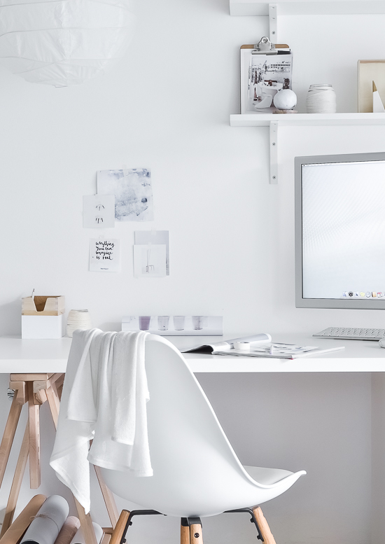 Workspace Makeover | Antes y después: Hermosa oficina en blancos | casahaus.net