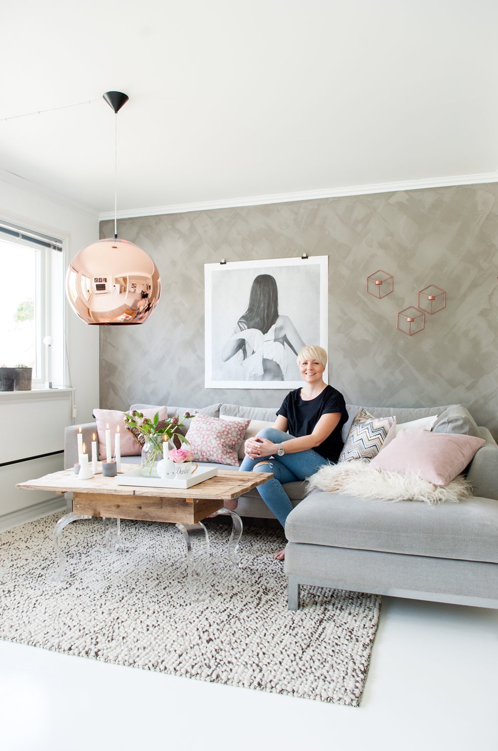 Preciosa casa nórdica en neutros y rosa cuarzo <3 / Gorgeous Nordic home in neutrals and rose quartz