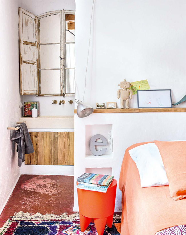 Summer home in Menorca / Una casa de verano en Menorca / casahaus.net