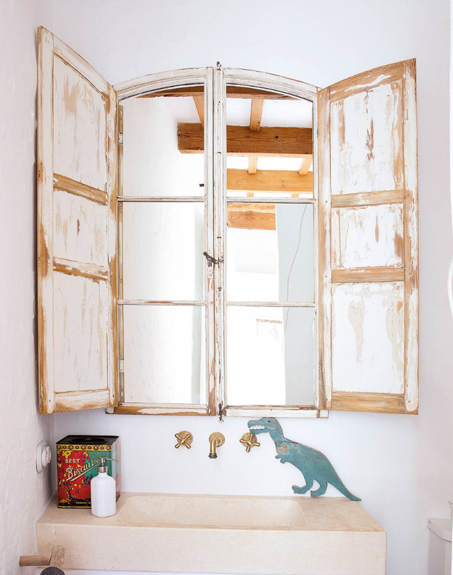 Summer home in Menorca / Una casa de verano en Menorca / casahaus.net