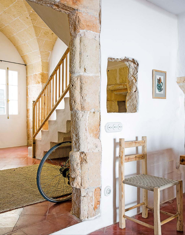 Summer home in Menorca / Una casa de verano en Menorca / casahaus.net