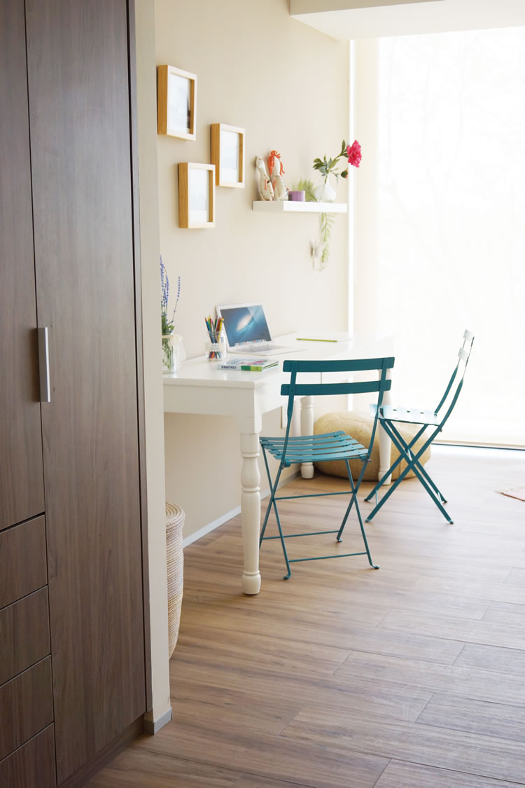 Haus Tours: A cozy, modern apartment / Un bonito departamento acogedor - Casa Haus Deco