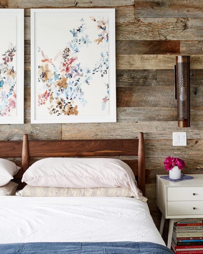 Acercamiento de la cama en la recamara principal