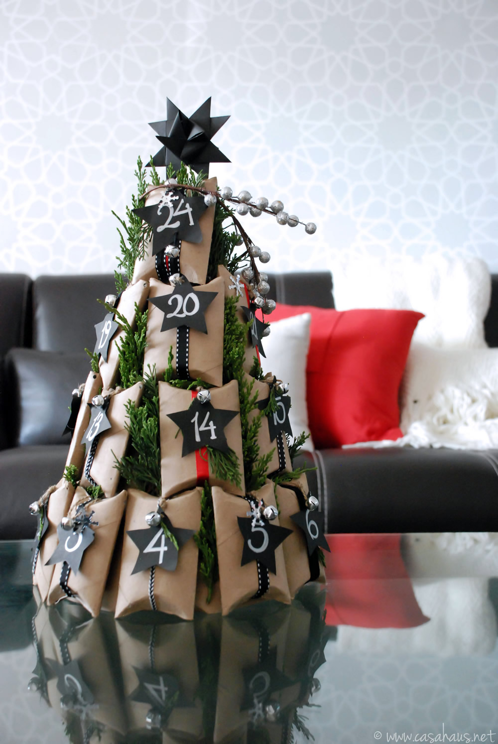 Calendario de adviento con forma de arbolito de Navidad